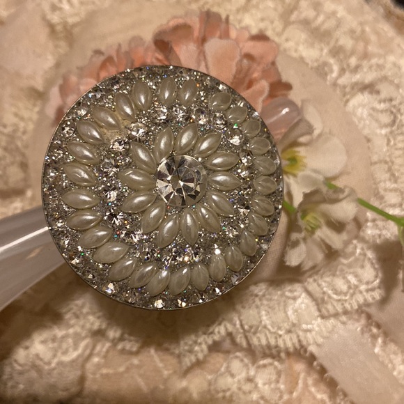 Ring - Picture 4 of 9